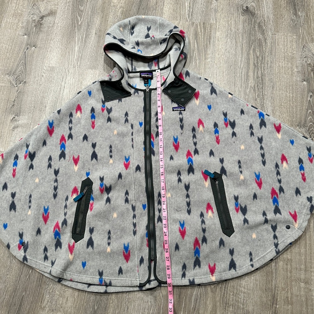 Patagonia Synchilla Fleece Poncho Grey Geometric Full Zip Hooded Cape M/L 25285 - Picture 10 of 14